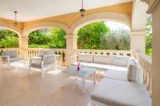 Villa a Arenal - Villa Tossals