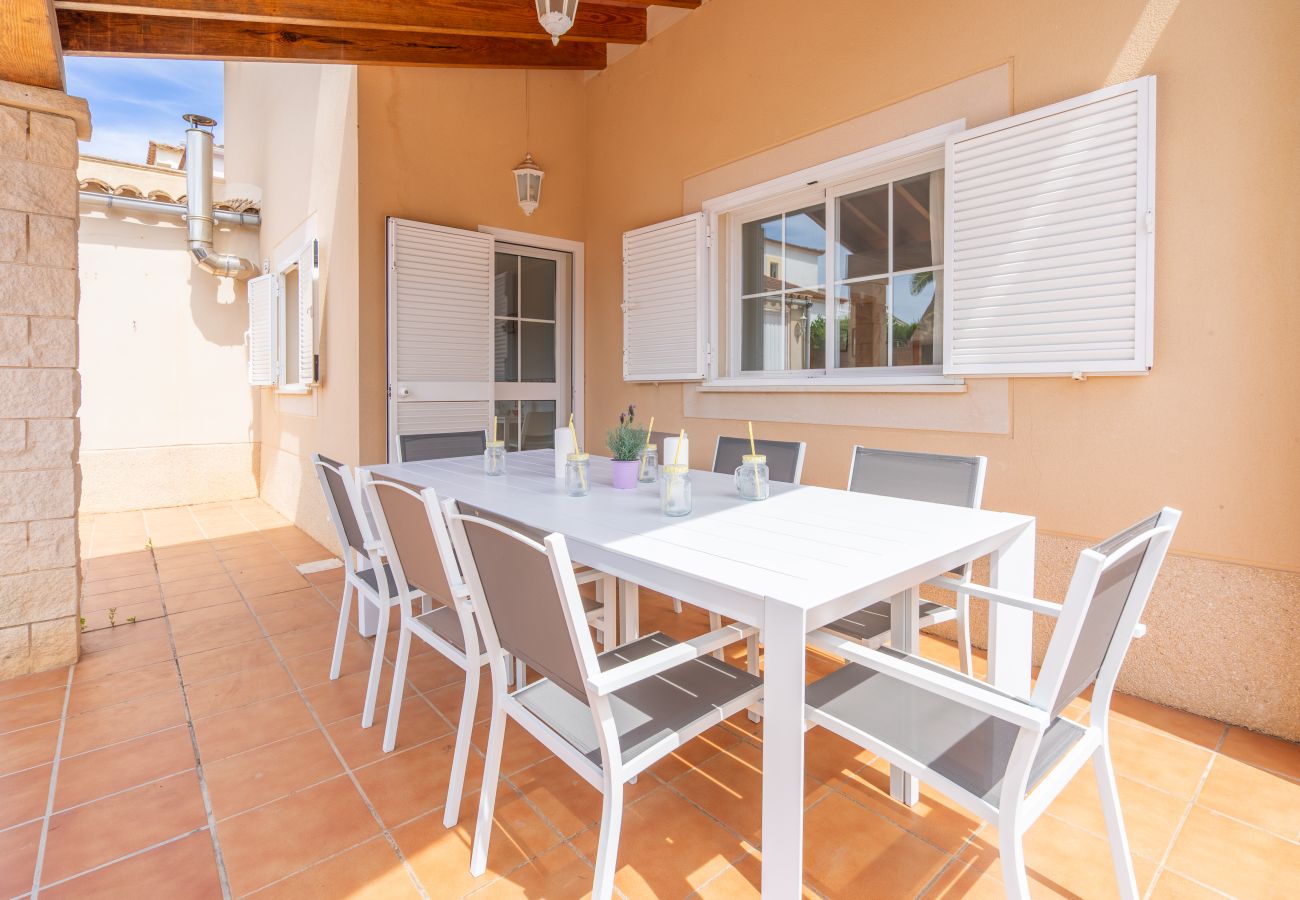 Villa in Las Palmeras - Villa Las Palmeras Villa in Las Palmeras - Villa Las Palmeras